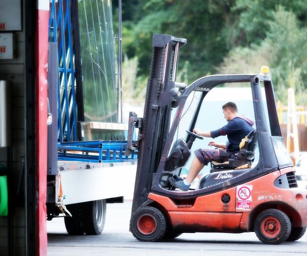 Servicii de transport Sticla